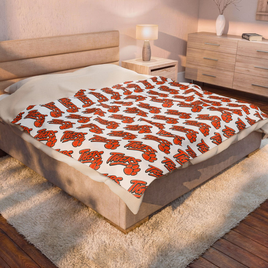 Tigers Team Logo Cozy Throw